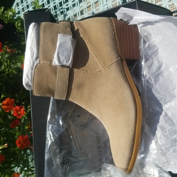 Coach Dylan Suede Ankle Boots(6) NWT - Picture 2 of 7